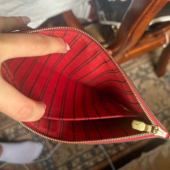 Louis Vuitton neverfull clutch - Picture 5 of 5